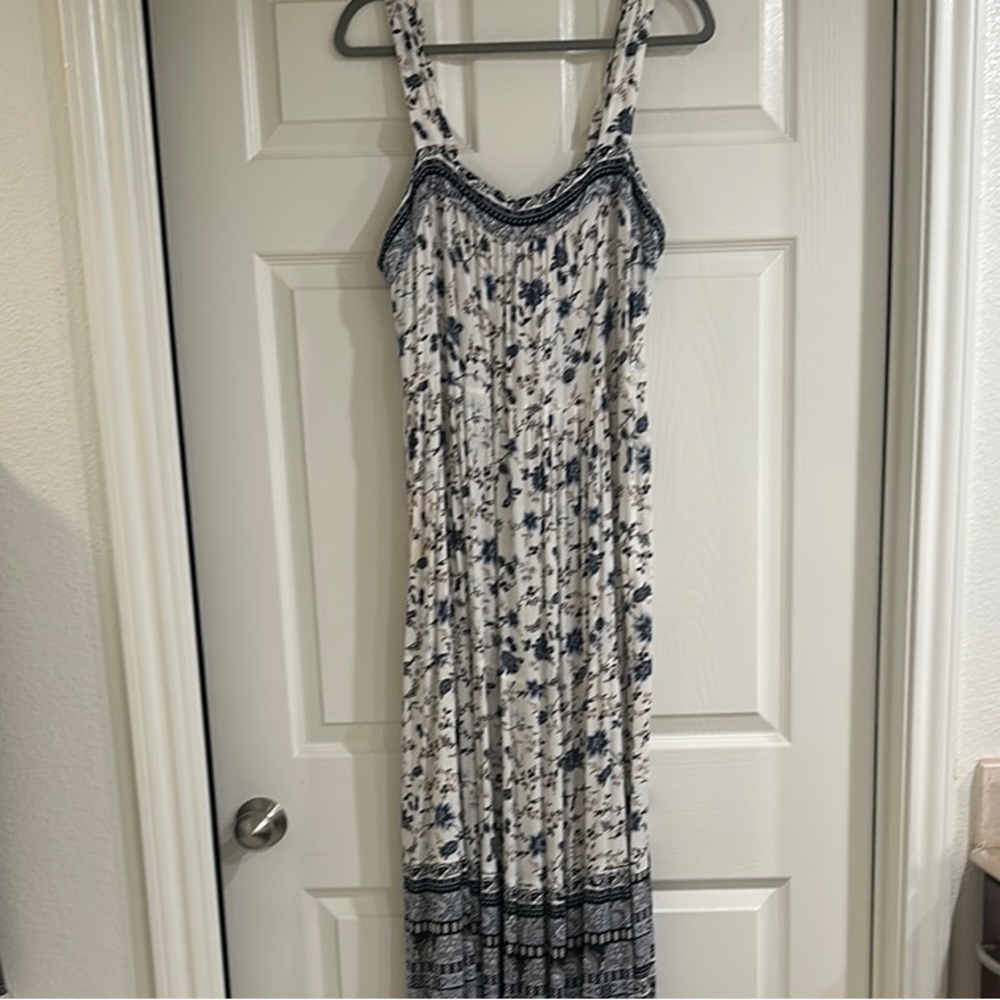 Blue and White floral Knox rose Sleeveless Maxi Sundress